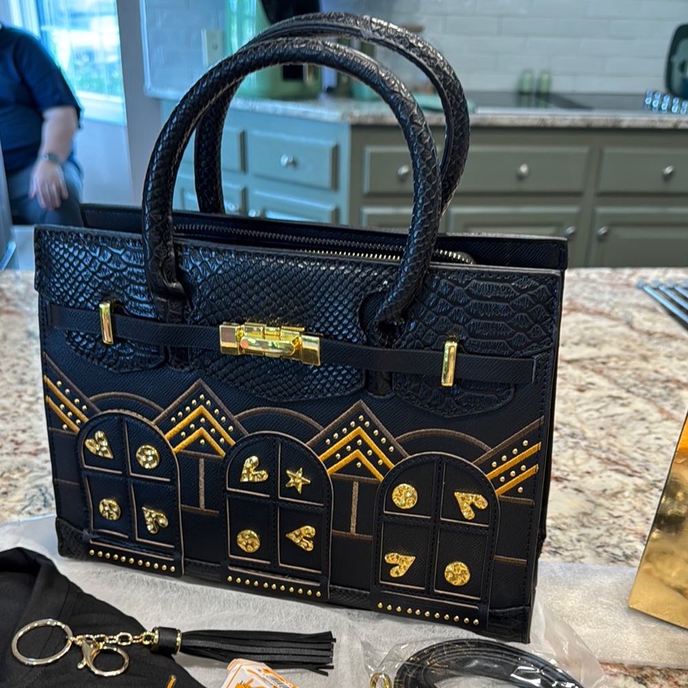 Elegant Black and Gold Handbag Mother’s Day Bundle